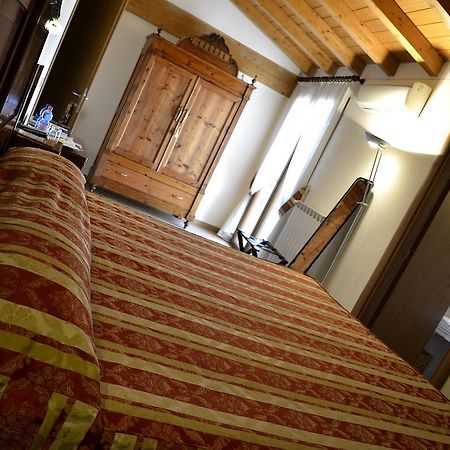 9 Muse Bed And Breakfast Canneto sull'Oglio Екстериор снимка