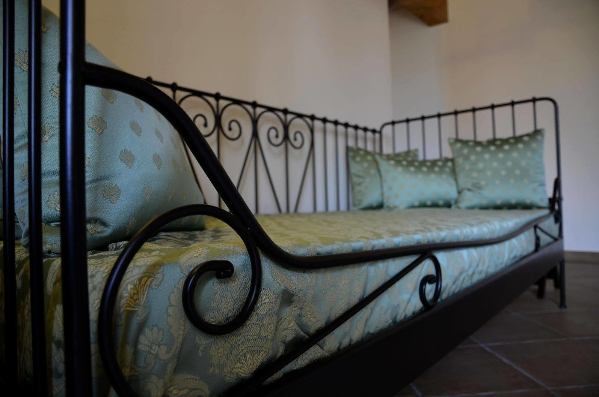 9 Muse Bed And Breakfast Canneto sull'Oglio Екстериор снимка